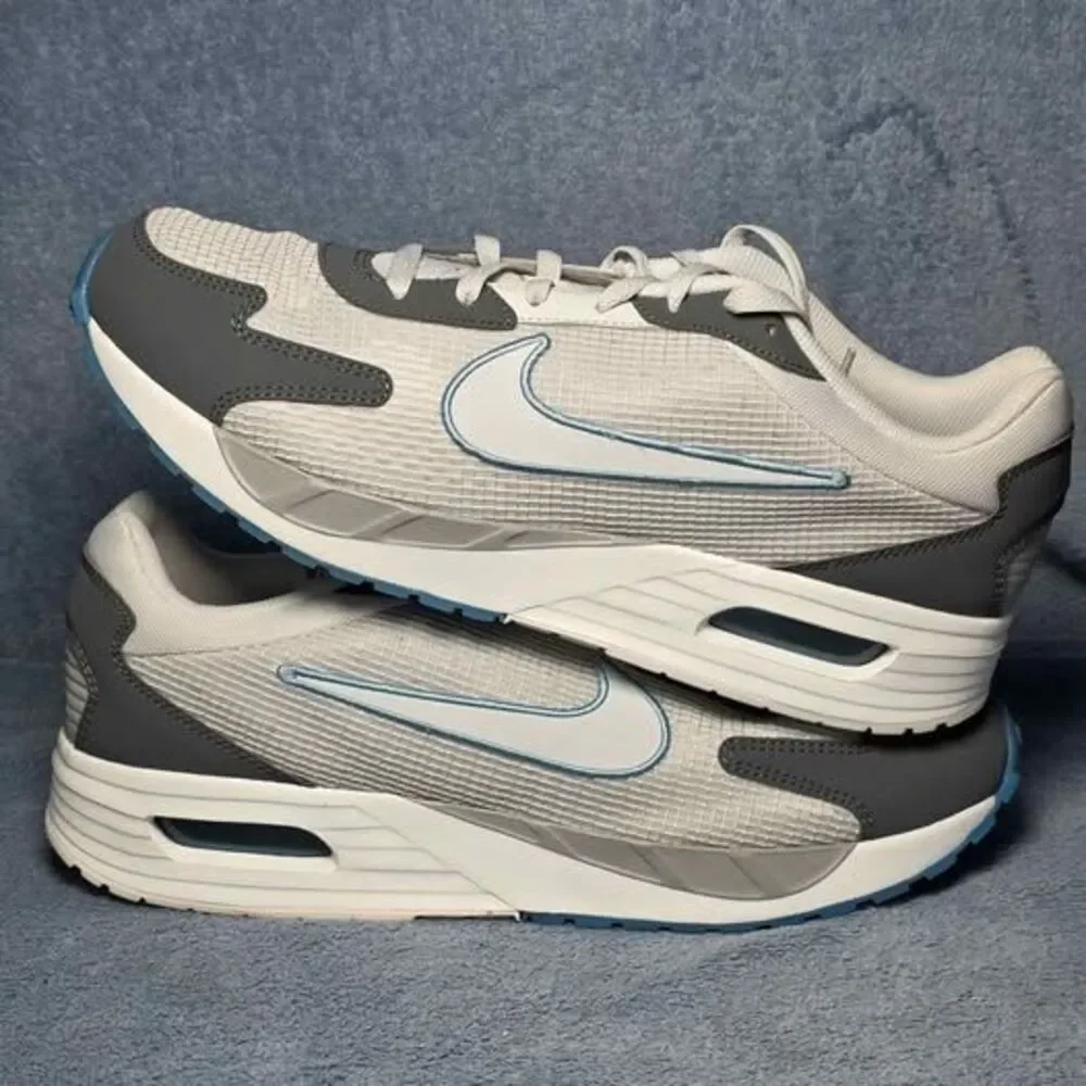 Nike Air Max Solo 